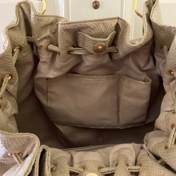 Big Buddha Snake Embossed Double Handle Satchel/Pale Green/NEW/NEVER USED! - Picture 11 of 12